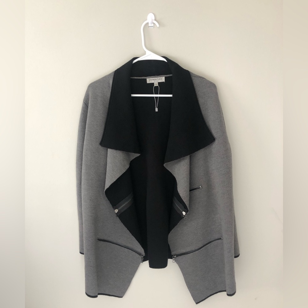 Patrizia Luca Milano Gray and Black Zipper Pocket Open Blazer Jacket